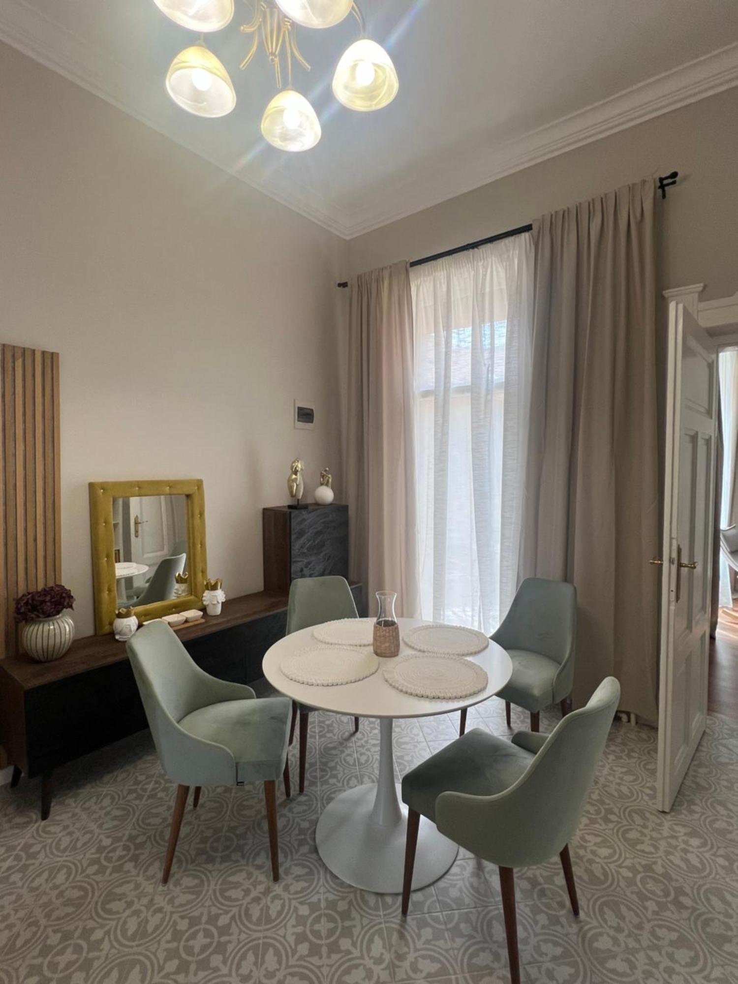 La Strada Central Apartament أرادايا المظهر الخارجي الصورة